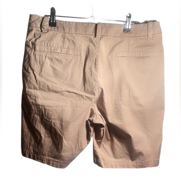 Lululemon Commission Slim Chino Water Travel Resistant Tofino Sand Pckt Short 32 - Picture 3 of 4